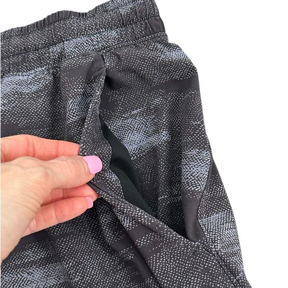 LULULEMON Men's Pace Breaker Short 9in Small - Picture 2 of 5